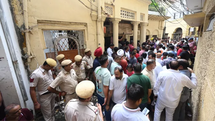 Ed Raid: What was the evidence of the scam of the scam for 12 hours at Saurabh Bhardwaj’s ancestral home? -NCR Ed -attacks monkey -leader Saurabh Bharadwajs Home in Delhi Hospital fraud
