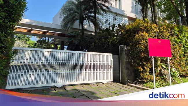 Ago confiscated a luxury home associated with the Riza Chalid case, that was the look