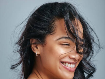 This superfoods will add life to inanimate hair!