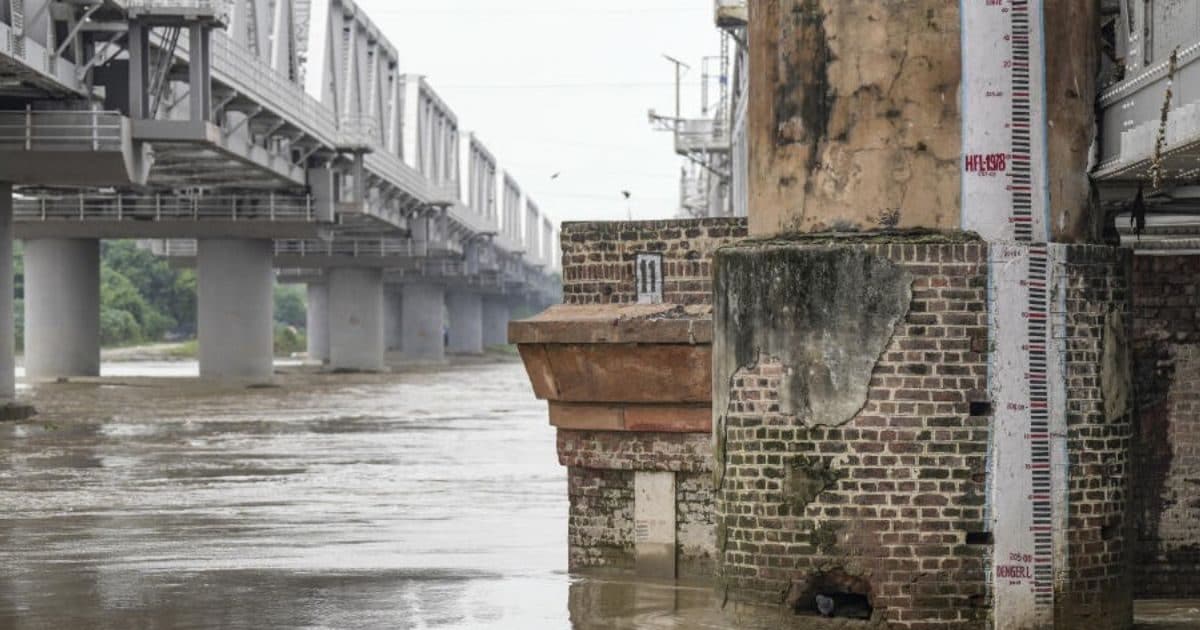 Danger Bell in Delhi! Yamuna above the danger mark, 205.35 meters is water level