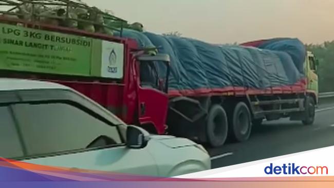 Frightened by a ‘paste’ truck on the toll road until the driver died
