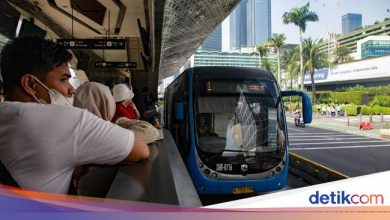 List of Transjakarta routes that have been transferred because there was a labor demonstration in the DPR