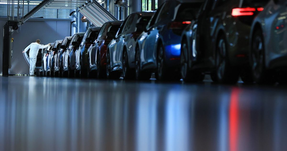 Car sales in Europe restore the largest height in 15 months