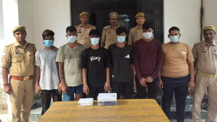 HARDOI NEWS: Six arrested, including Historyheater, accused arrested during the night patrol