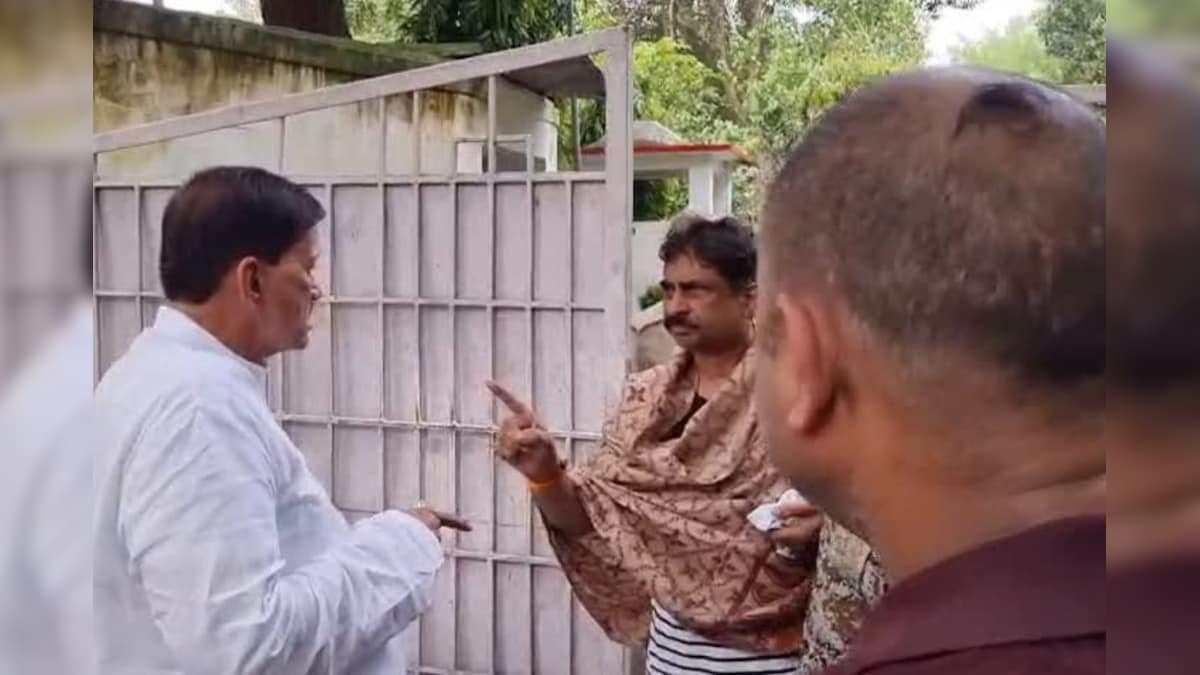 You are the biggest thief! Heavy debate between collector and BJP MLA, video