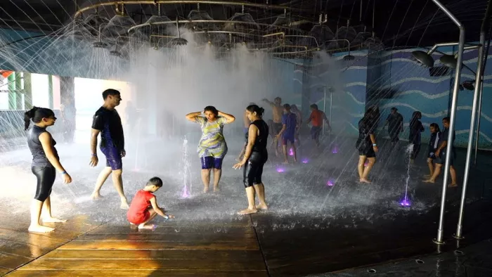Sandis connection can do rainwater dance with DJ Sound, Top Water Park and Zoo in Bhagalpur – Bhagalpur News: Sandis Compound Bhagalpur offers rainwater dance facility with top water parks and pool