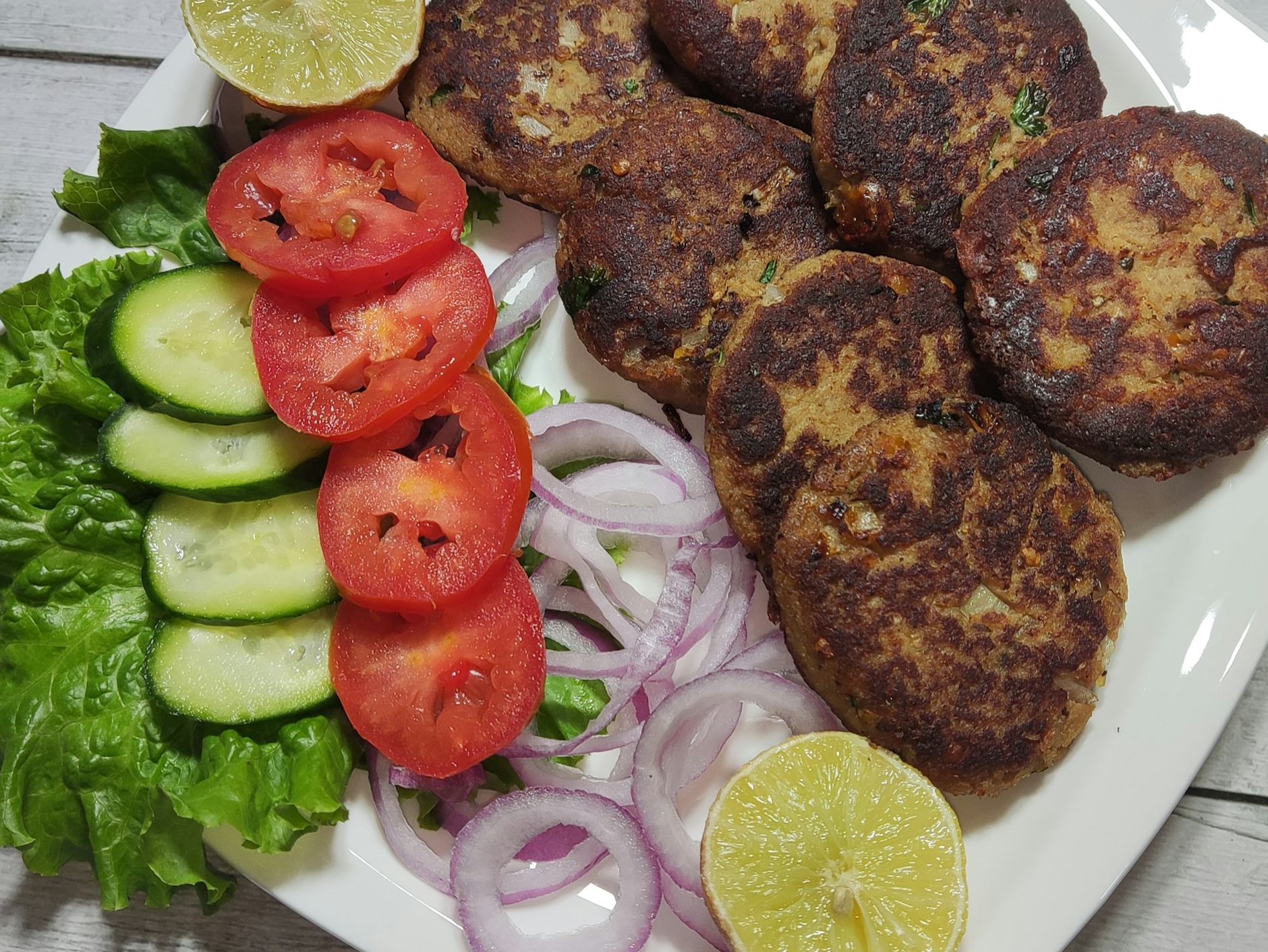 It will be made in such a pinch, nice green kebabs!