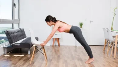 تمارين للمبتدئين في المنزل من دون أدوات