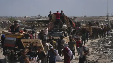 أعلن الاحت لال الإسرائي لي يوم الجمعة مدينة غزة “منطقة قت ال خطيرة” بعد استعادة رفات رهينتين…