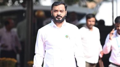 Attack on Shiv Sena (Shinde Faction) Mla Amol Khatal in Sangamner, the youth pretended to join hands