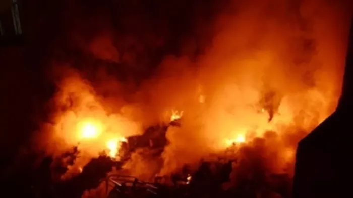MP -NEWS: A building in Indore caught fire, injured an officer; Rescue operations continue – burning breaks out in the building in Indore, one official injured