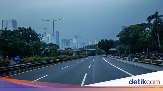 The toll road in the city is still closed this morning finds an alternative road
