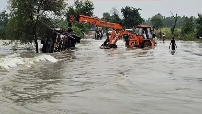Yamuna -Flood Alert: Administration -Warning, Yamuna does not go to the banks of …