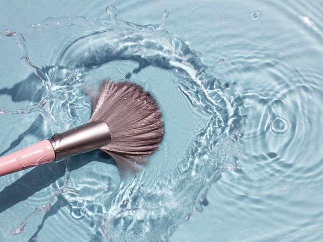 Don’t forget to use dirty make -up brush!