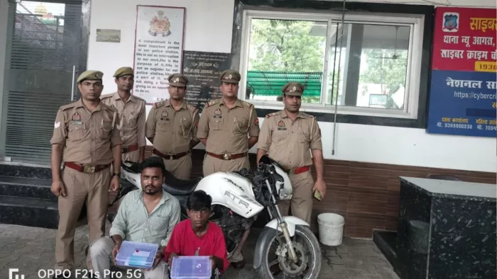 AGRA NEWS: Cycling offenses have been hampering mobile devices, arrested accused by immediate action by police -Agra News Bike Borne Robbers Snatch -Phone arrested