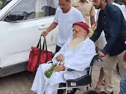 Asaram’s surrender in the Jodhpur Central Jail, in exclusive footage, after 235 days baby reached behind bars again