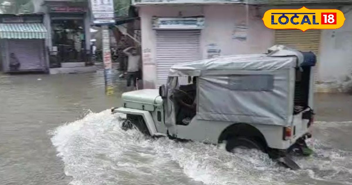 Rain Destruction in Jhunjhunu, River Drain on Boom, Burj of Fort collapsed in Hanumangarh