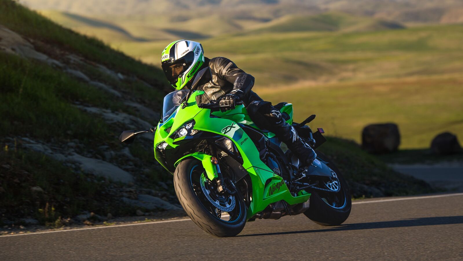 5 reasons why the 2026 Kawasaki Ninja ZX-6R makes sense