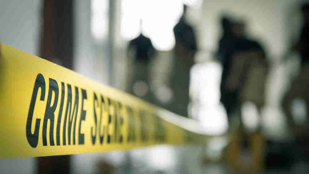 Woman threatened to go with another earlier, so cut throat, the crying man told the police painful story