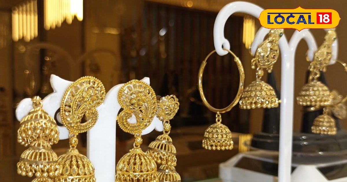 Gold on the seventh sky, silver prices remained, in which cities of UP know how much price