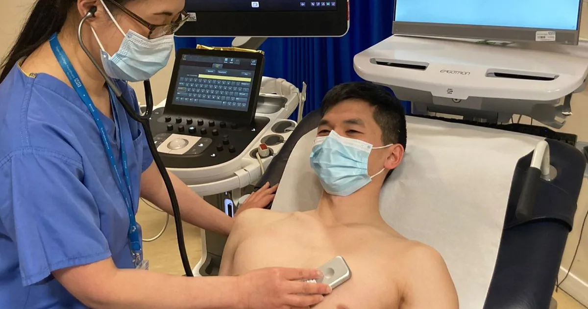 It works with artificial intelligence .. a medical headset detects heart failure within 15 seconds