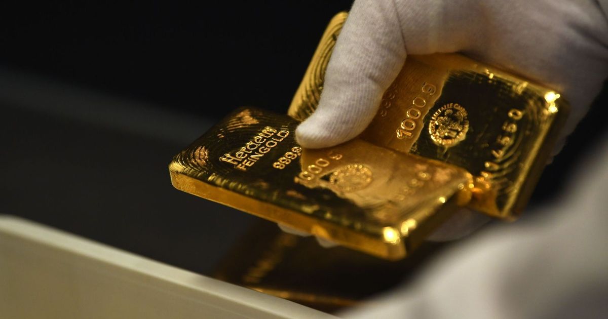 Gold rises to a new standard level after US work data