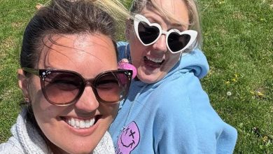 sisters-fought-right-thru-childhood,-grew-to-turn-into-simplest-company-as-adults