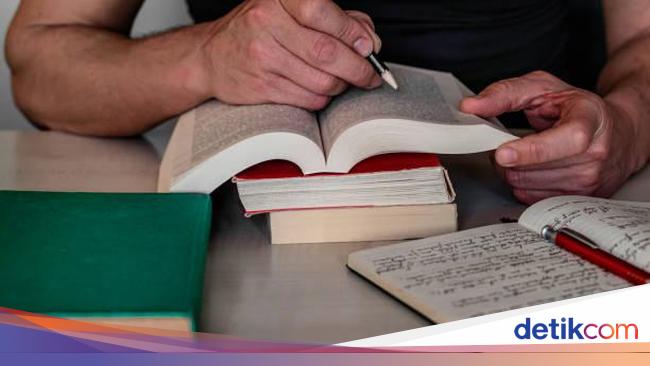 International Literacy Day 2025: Themes and how to celebrate them