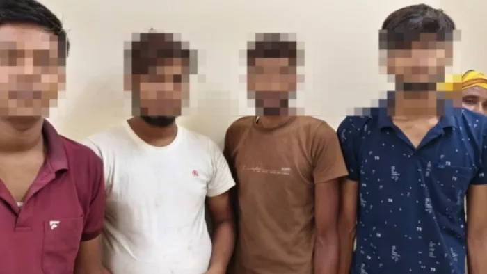 Vaishali News: Police repaired four offenses, stolen car and weapon – Vaishali police arrest four with illegal weapons and stolen car