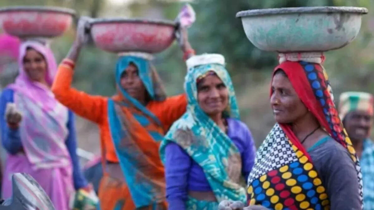 Women’s participation in the MnRega scheme in Jharkhand crosses 50%, East Singhbhum is the highest in 58.2%
