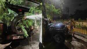 Car holding collision on VIP road, high velocity driver dies