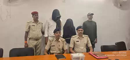 Both accused of hijackali shooting, pistol and live pattern recovered
