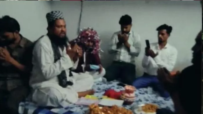 Barat would go from Ayodhya to Nepal, stop SSB and get it on the border.