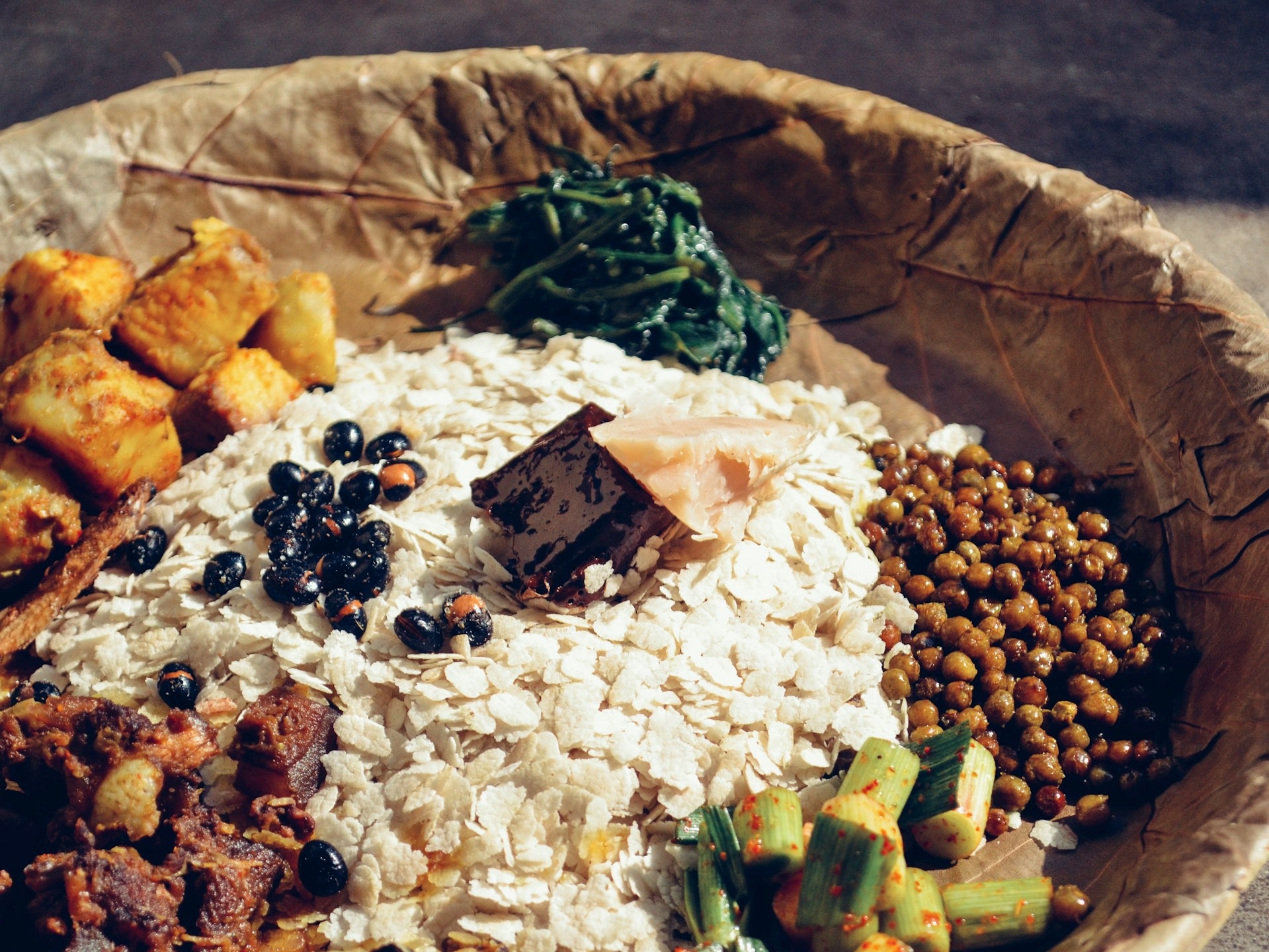 Nepali food, all of which are crazy!