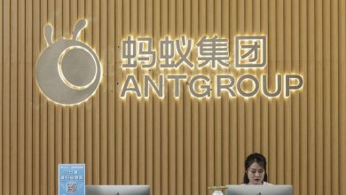“Ant”, supported by Jack, does not reveal his first human robots