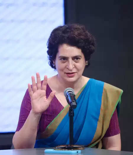 Senior Congress Leader PP Thakachan dies, Priyanka Gandhi Vadra expressed mourning