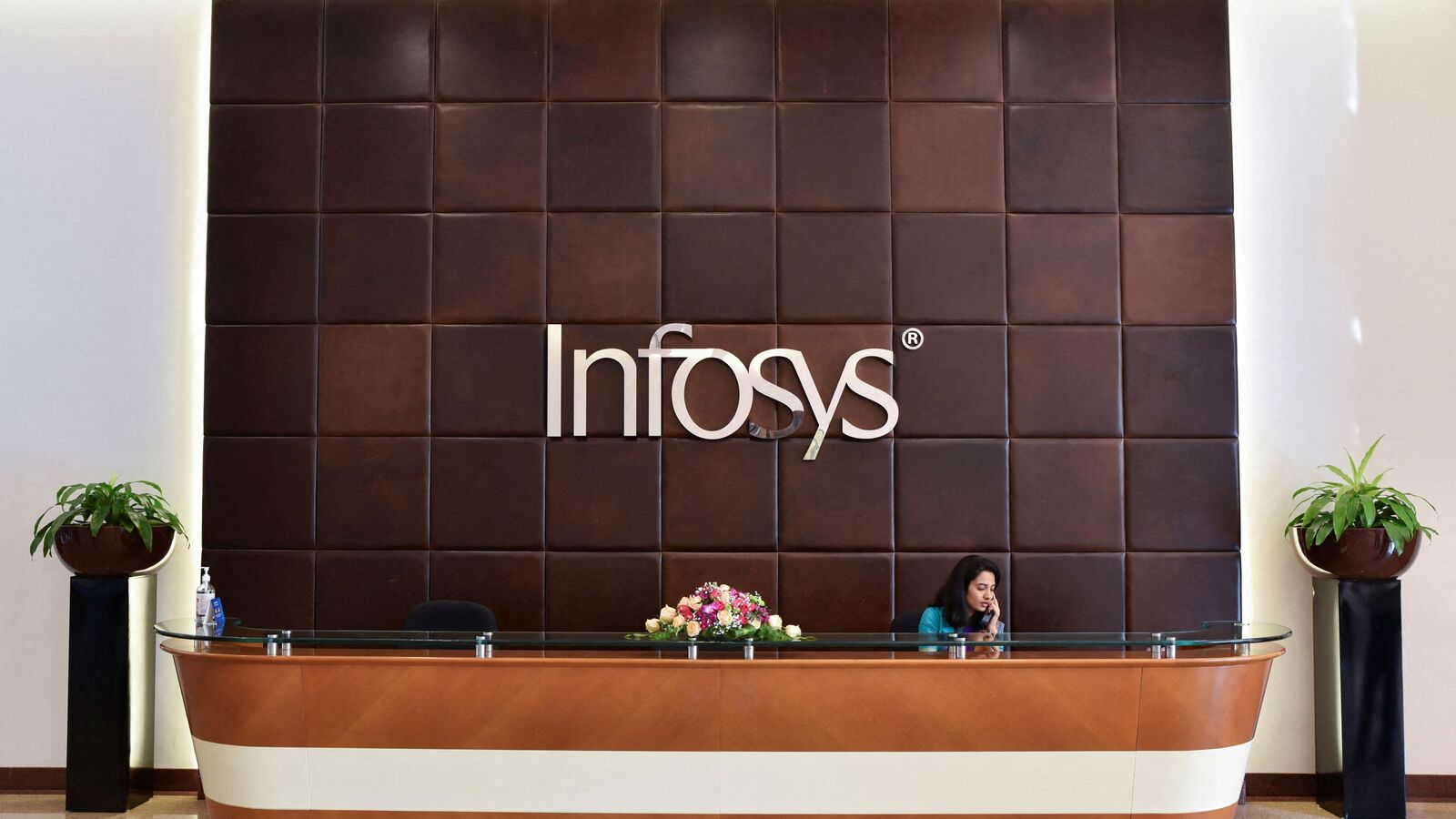 Infosys approves the fifth repurchase worth R18,000 crore, its largest