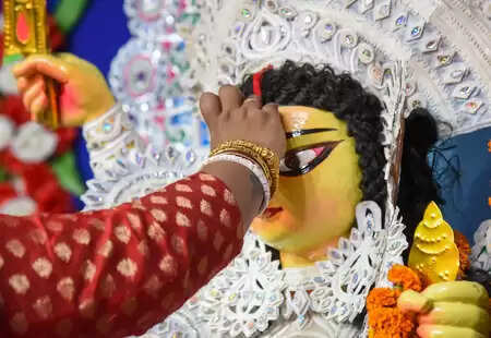 Adani -electricity offered electricity at residential rates for Navratri and Durga Puja Pandals in Mumbai