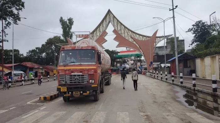 Indian citizens in Nepal: 251 Indians brought back from Nepal also increased police – the border safety of Nepal increased police’s focus on Indian evacuation