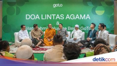 Interfaith Prayer! Thousands of driver’s partners and gojek employees pray for Indonesia
