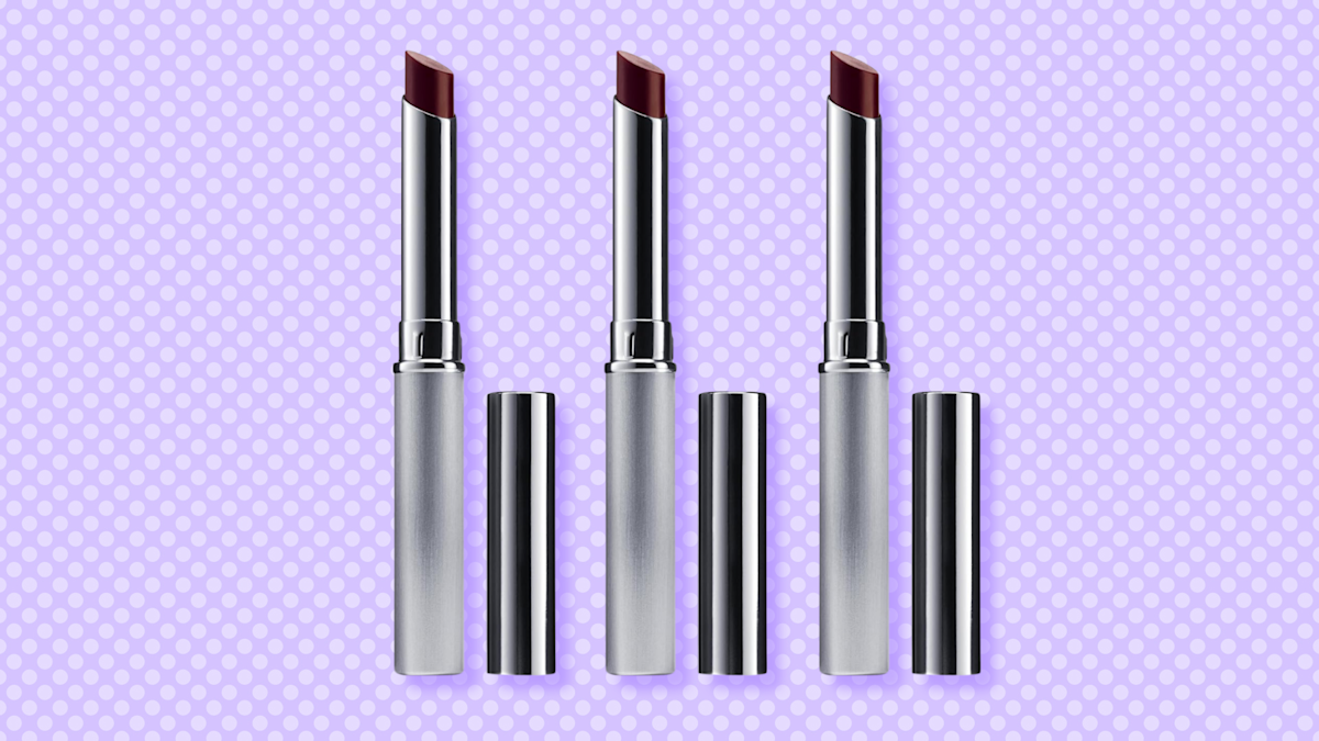 the-web’s-buzzing-over-clinique’s-universally-flattering-gloomy-honey-lipstick