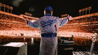AFTER 52 years on the stage, this legendary artist Tearphully Said Goodbye in the best way Possible – ryan