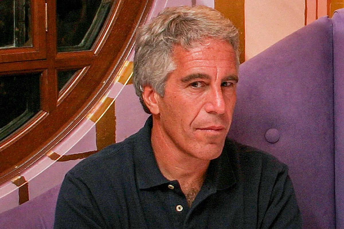 Doj Says Names of Two Associates Epstein Wired $ 100k and $ 250K Should Stay Secret – ryan