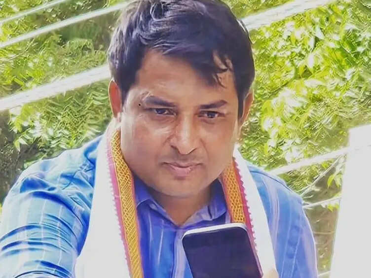 Naresh Mena quickly began death for seven children of Piplodi accident, see disgusting allegations against the government in exclusive footage