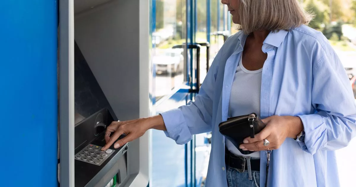 foremost-high-avenue-bank-is-slashing-opening-hours-at-40-branches