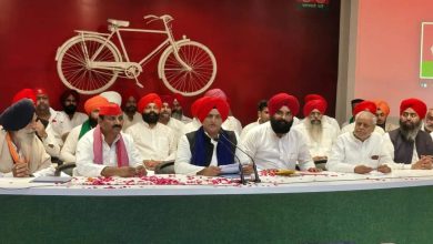 SP -Resident Akhilesh Yadav raised the issue of voting theft in Red Turban