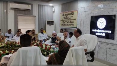 Video of a sharp debate between Rahul Gandhi and the Yogi Government Minister Dinesh Pratap Singh Viral