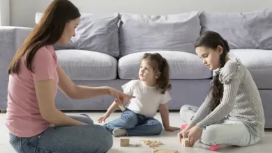 انتبهي إليها مبكراً.. 6 علامات للطفل الأخرس