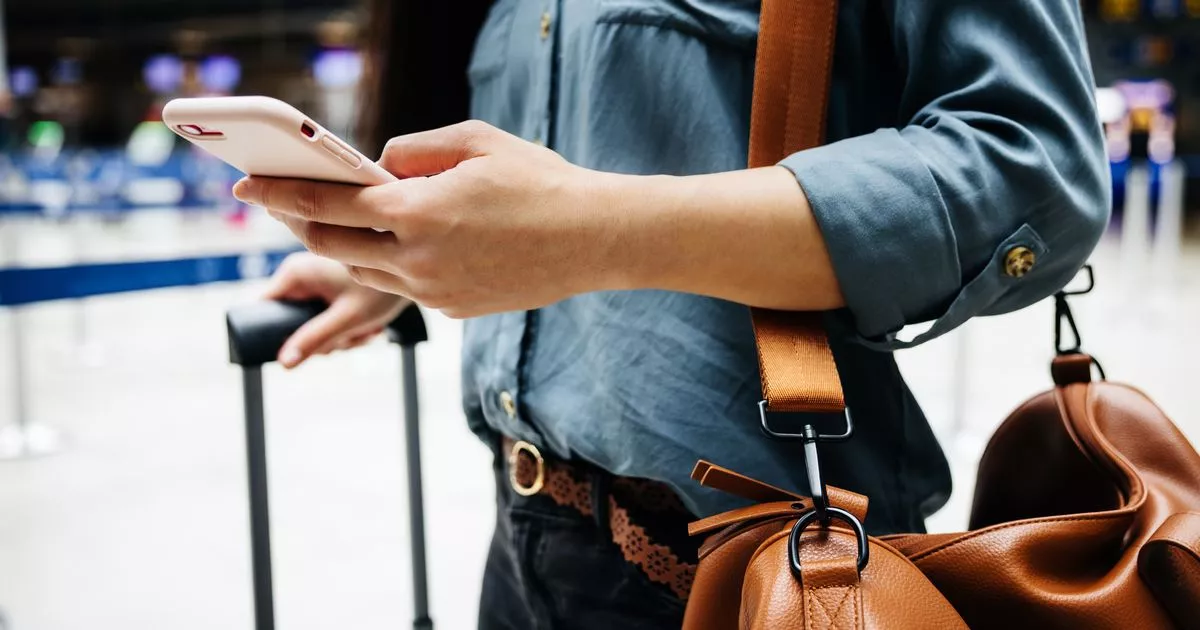 travellers-possibility-having-telephones-or-laptops-confiscated-if-they-omit-a-pre-flight-check