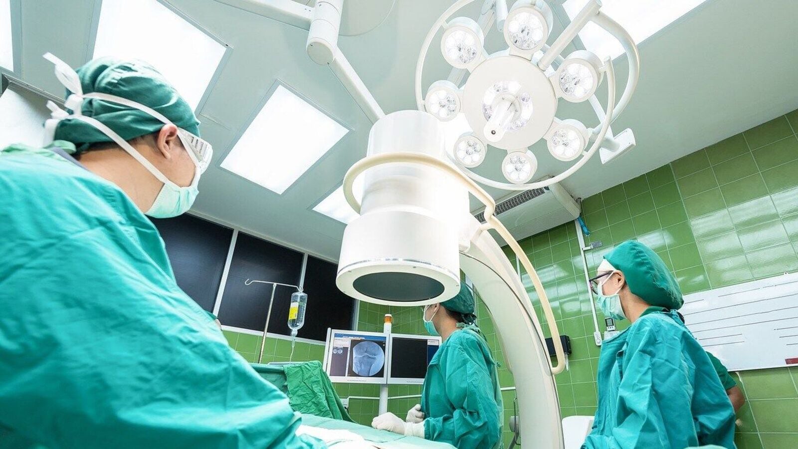 ‘Feel like a girl’: man was admitted to hospital after cutting his private parts to become a girl